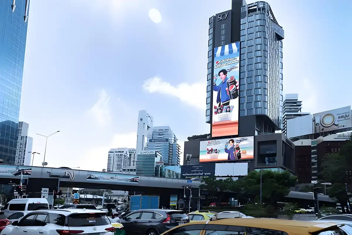 Outdoor advertising screen-P2.5 outdoor LED screen gallery 6