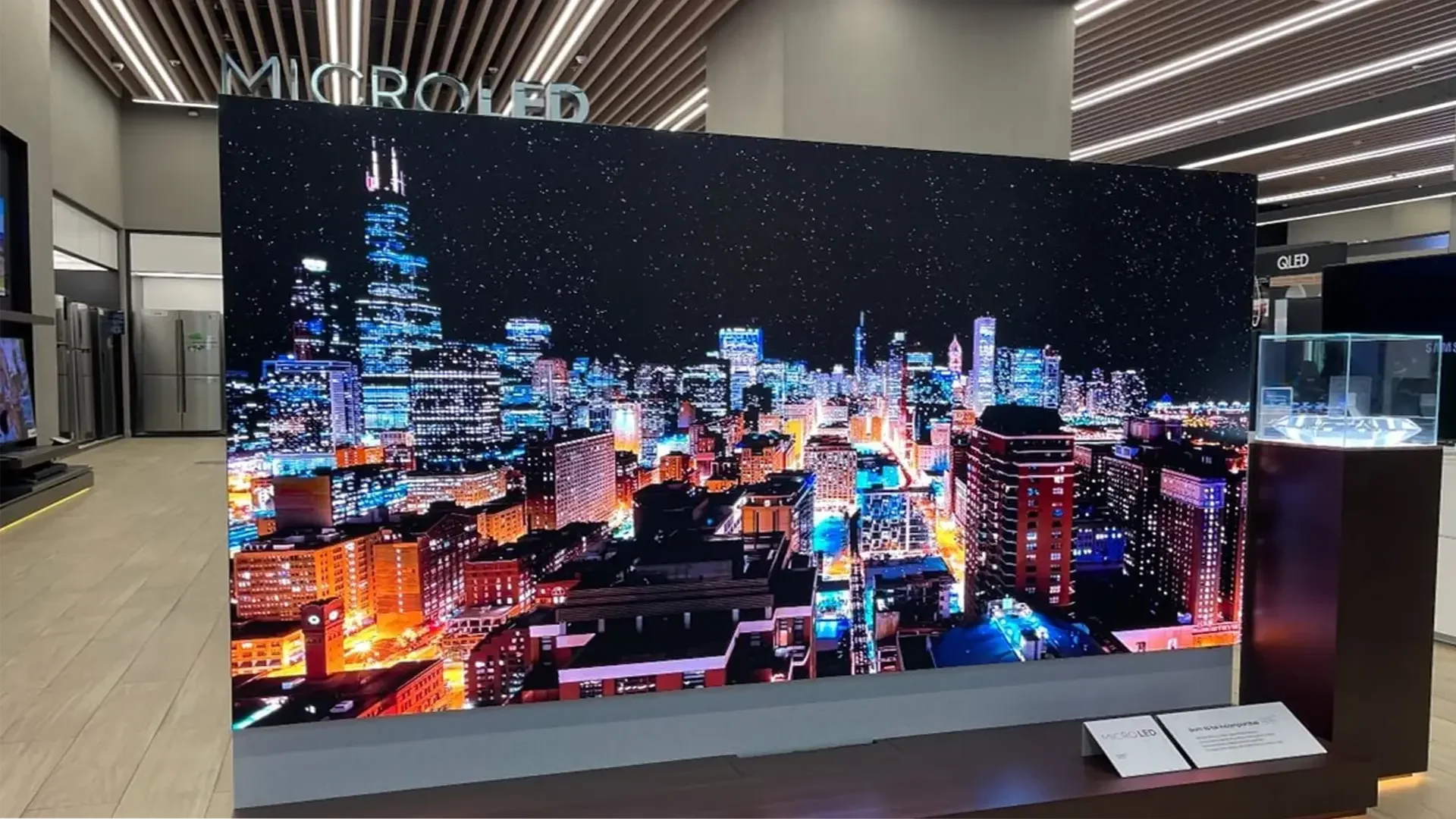 Micro LED display Micro LED display