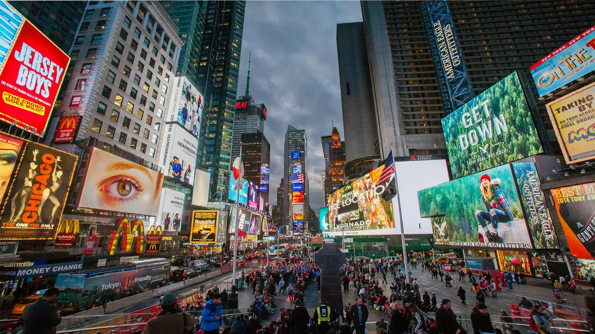 Outdoor-Advertising-led-screen Outdoor-Advertising-led-screen
