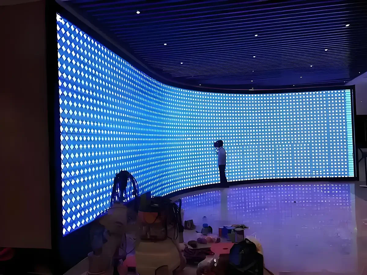 Retail Creative LED Screen Retail Creative LED Screen